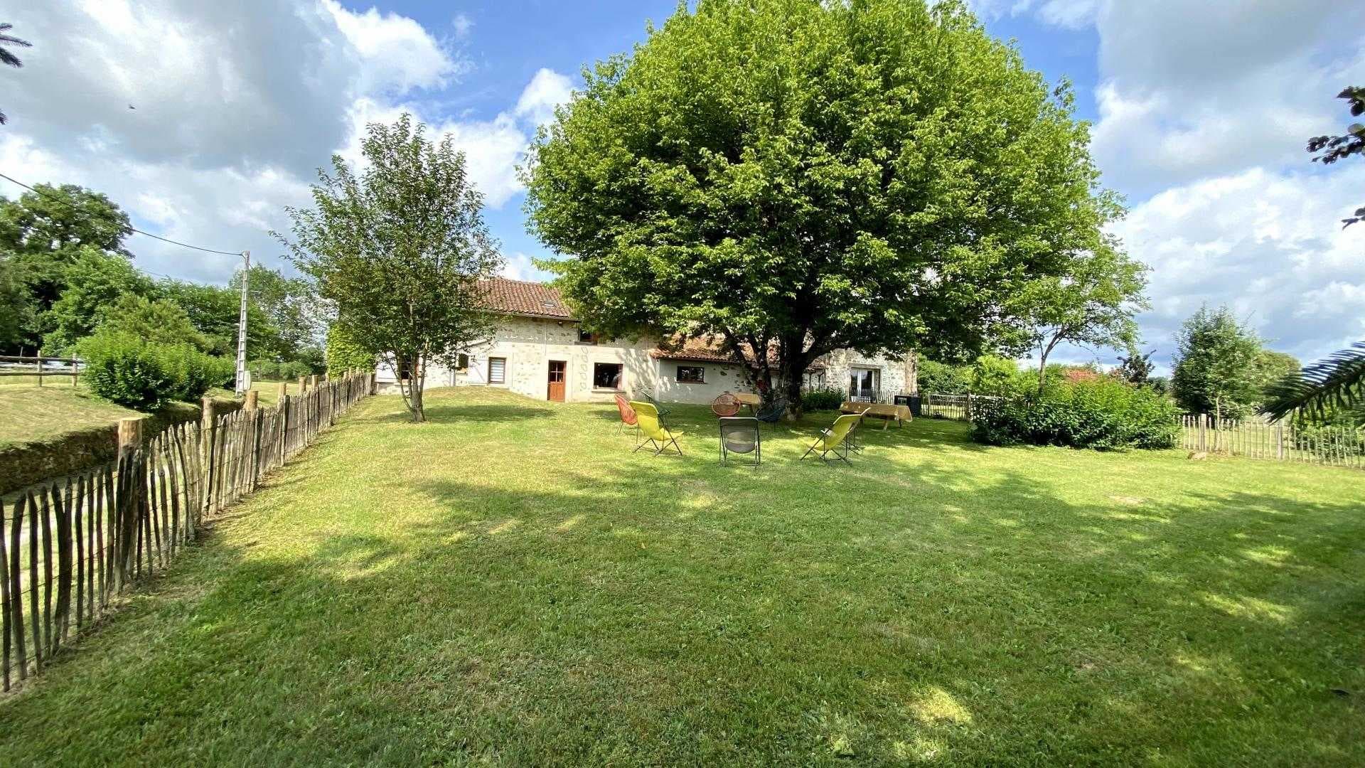 Gite "Peyrahout" à Javerdat en Haute-Vienne (Limousin en Nouvelle Aquitaine_42