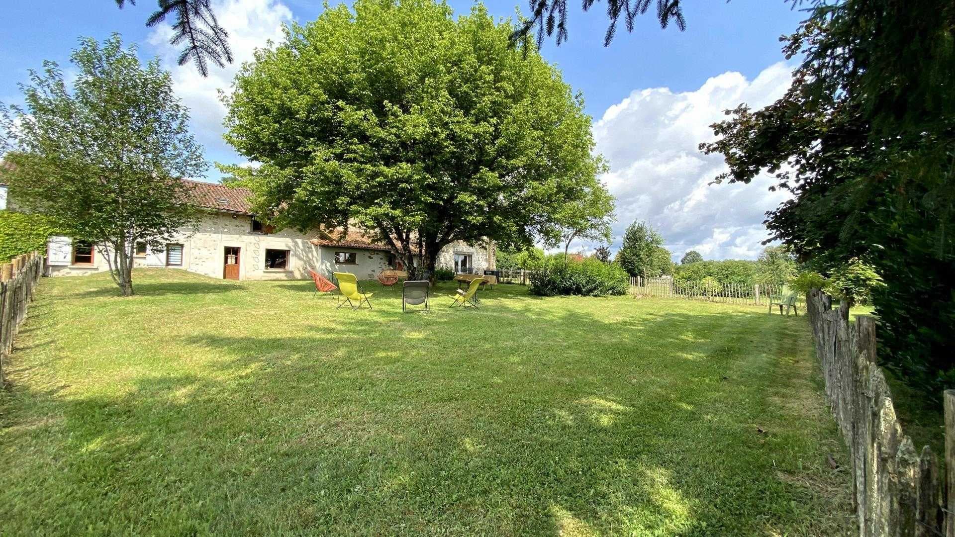 Gite "Peyrahout" à Javerdat en Haute-Vienne (Limousin en Nouvelle Aquitaine_44