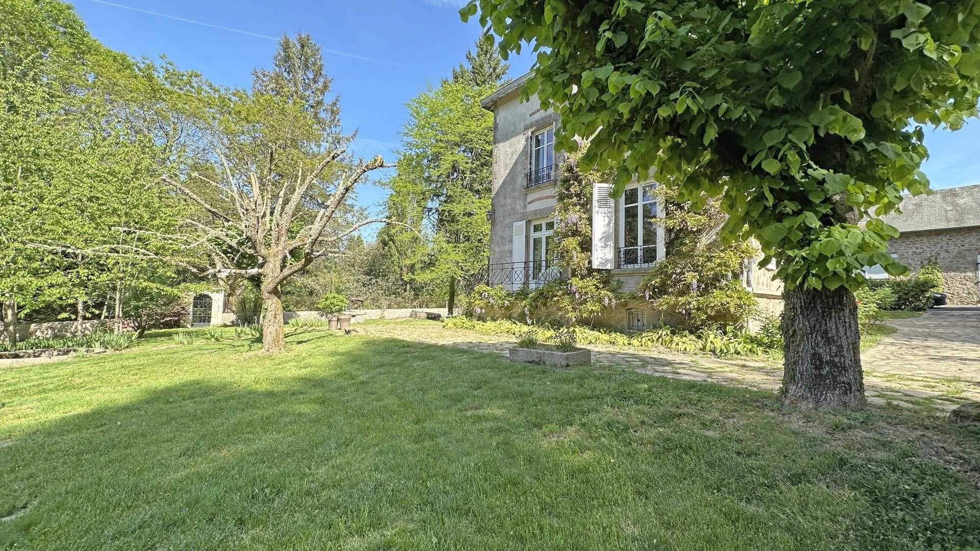 Gîte 'Les Hirondelles' à Compreignac en Haute-Vienne (Nouvelle Aquitaine)_27