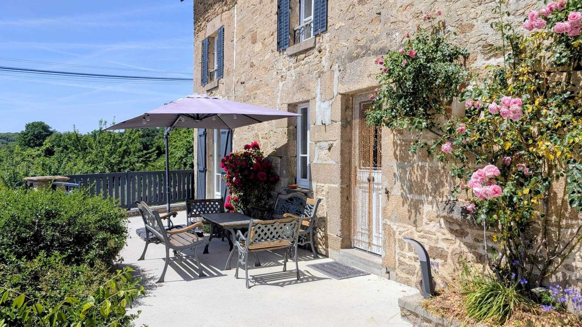 Gite "Lavaud" à Folles en Haute-Vienne (Nouvelle Aquitaine)- terrasse_27