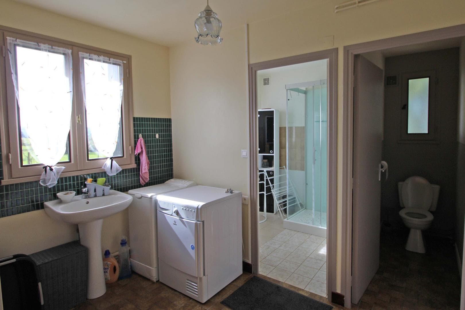 Gîte de Serre sur la commune d'Augne en Haute-Vienne (Limousin en Nouvelle Aquitaine)- salle d'eau et wc_14
