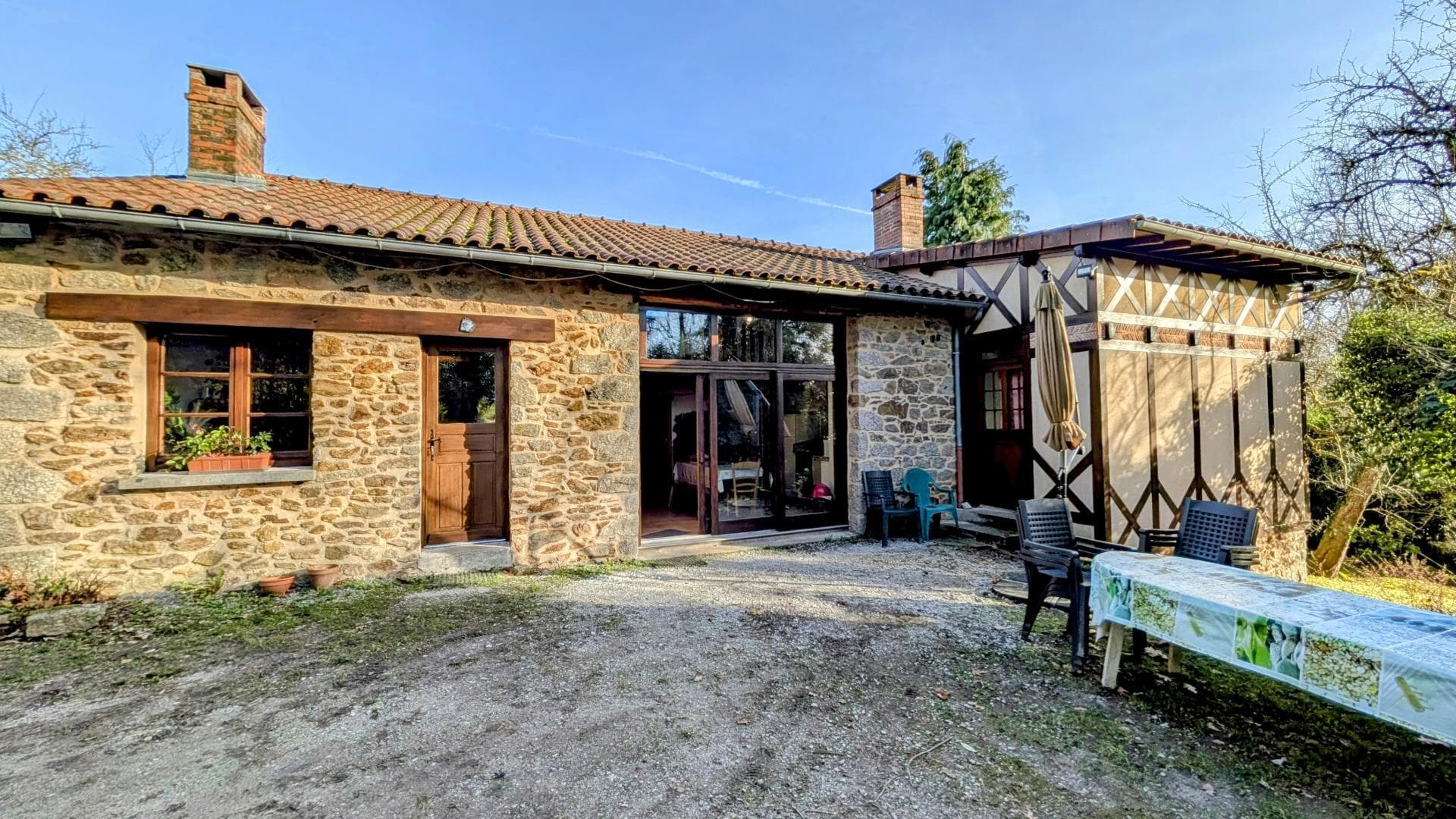 Gite "Les Landes" à Champnetery en Haute-Vienne (Limousin en Nouvelle Aquitaine)_1