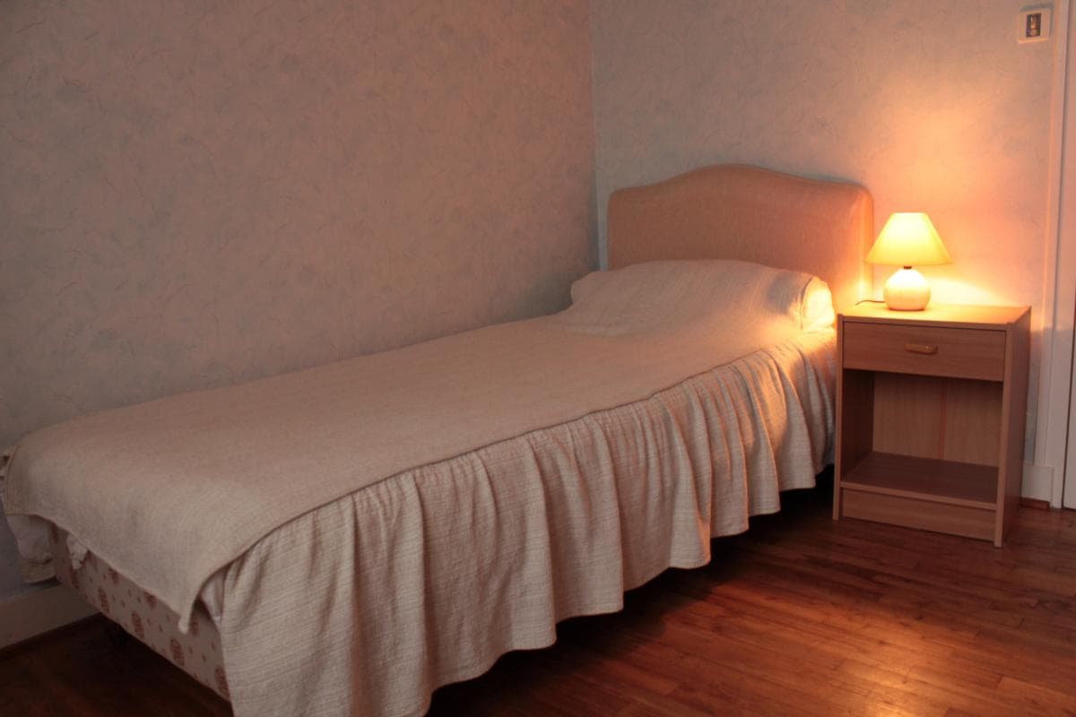 Gite "Le bourg" à Cheissoux en Haute-Vienne (Limousin) - chambre à l'étage_12