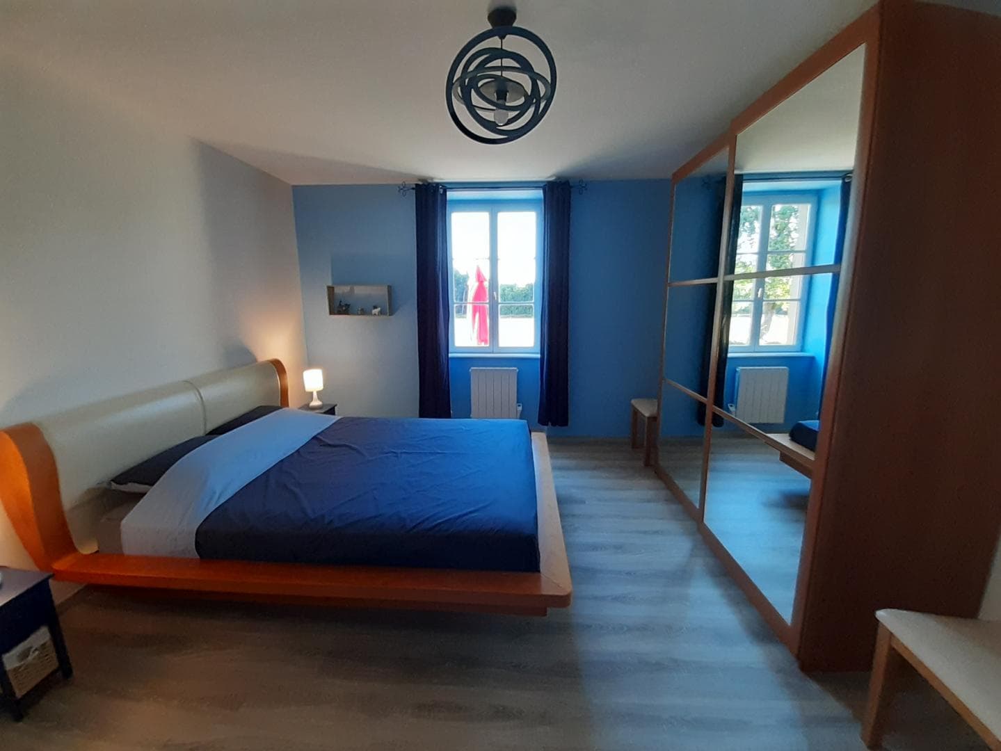 Le gîte à la campagne à Chassagnas sur la commune de La Croisille Sur Briance en Haute-Vienne - chambre lit double et lit simple_15
