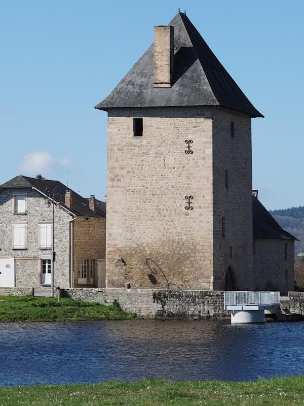 Gite "La Forge" à Peyrat Le Château en Haute-Vienne (Limousin en Nouvelle Aquitaine). Etang de Peyrat le Château_17