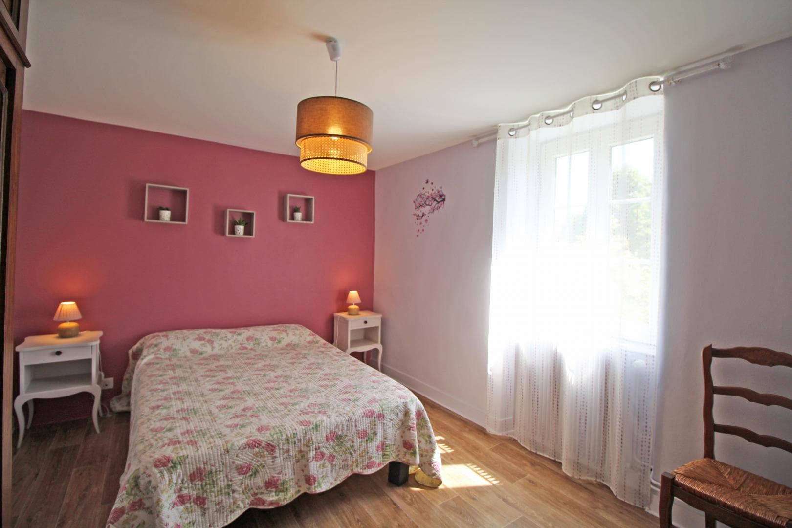 Gîte des Dâmes à Saint Léonard de Noblat en Haute-Vienne (Nouvelle Aquitaine) - chambre étage_32
