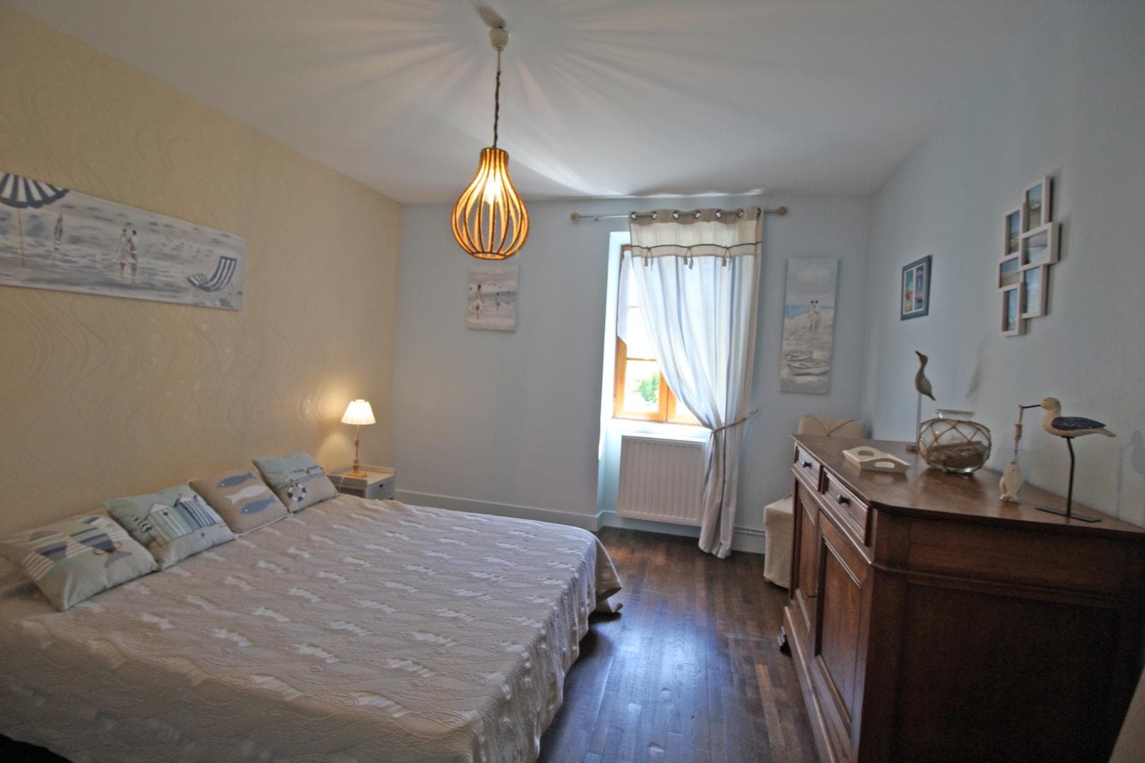 Gîte des Dâmes à Saint Léonard de Noblat en Haute-Vienne (Nouvelle Aquitaine) - chambre étage_47