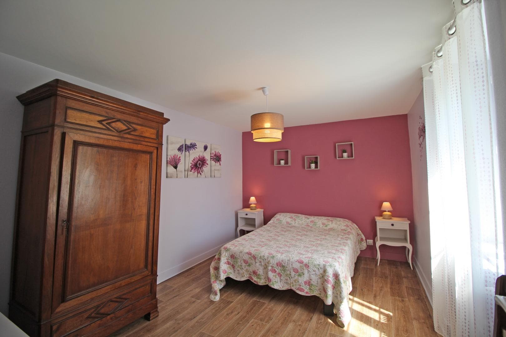 Gîte des Dâmes à Saint Léonard de Noblat en Haute-Vienne (Nouvelle Aquitaine) - chambre étage_30