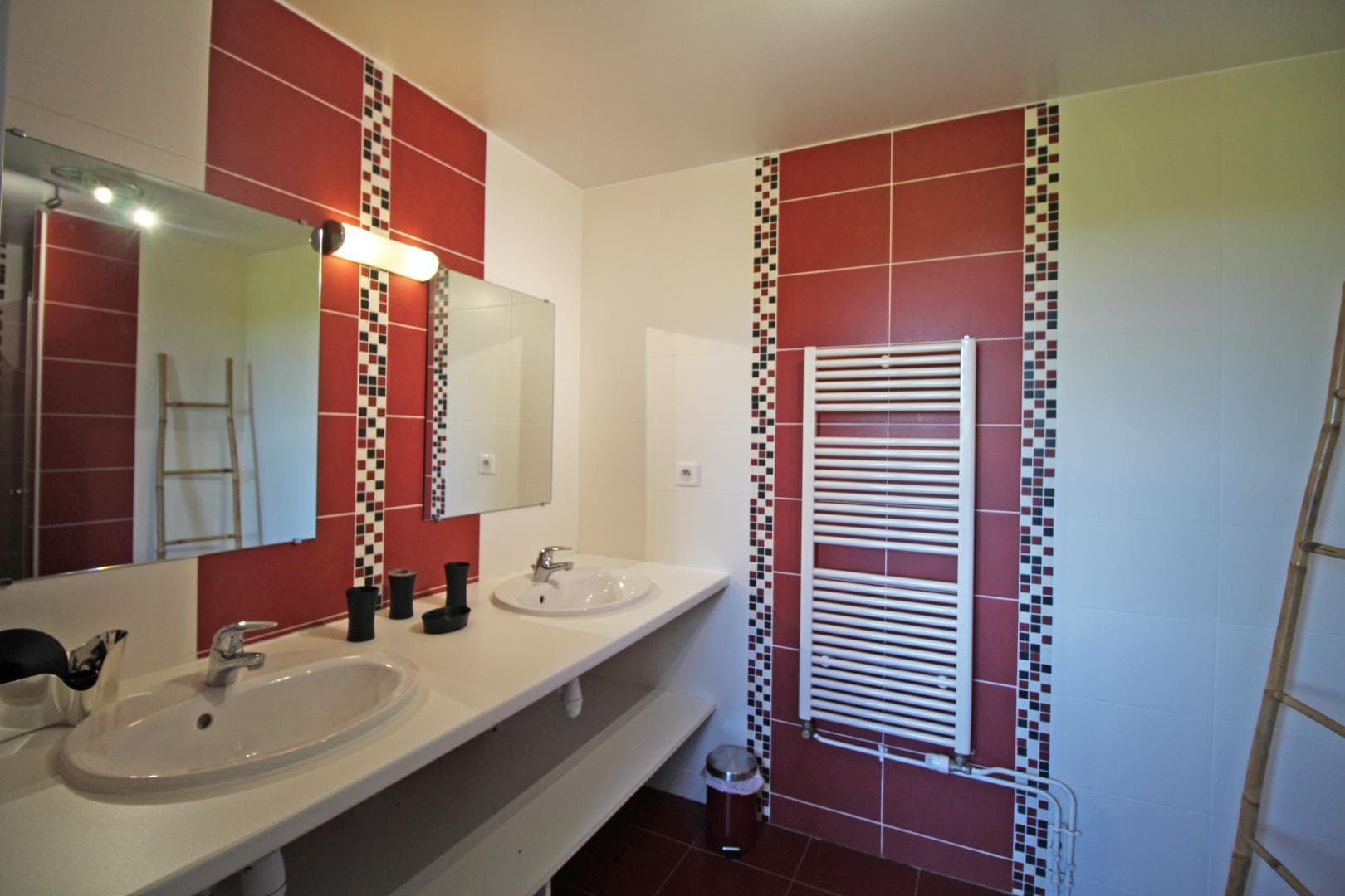 Gîte des Dâmes à Saint Léonard de Noblat en Haute-Vienne (Nouvelle Aquitaine) - chambre étage_34