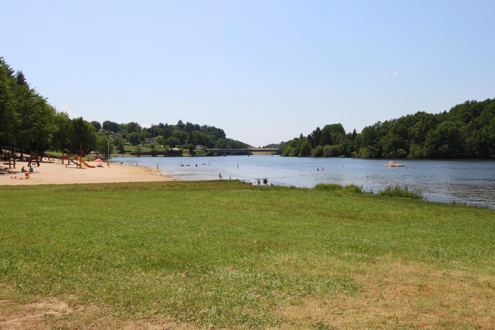 Gite "Le Lac" à Bujaleuf en Haute-Vienne (Limousin en Nouvelle Aquitaine)_4