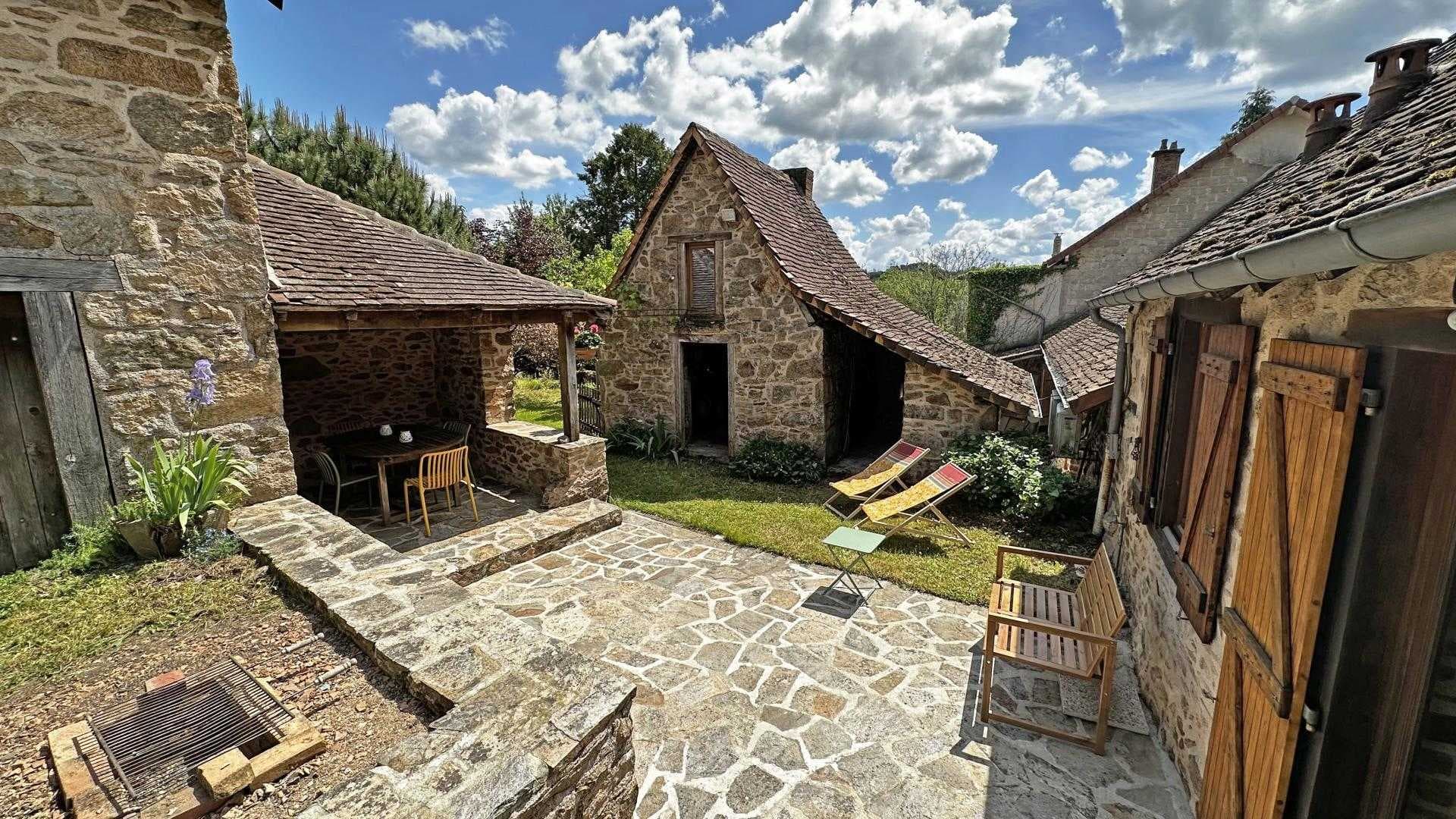 Gîte "La Petite Maison" à Château-Chervix en Haute-Vienne (Nouvelle Aquitaine)_3