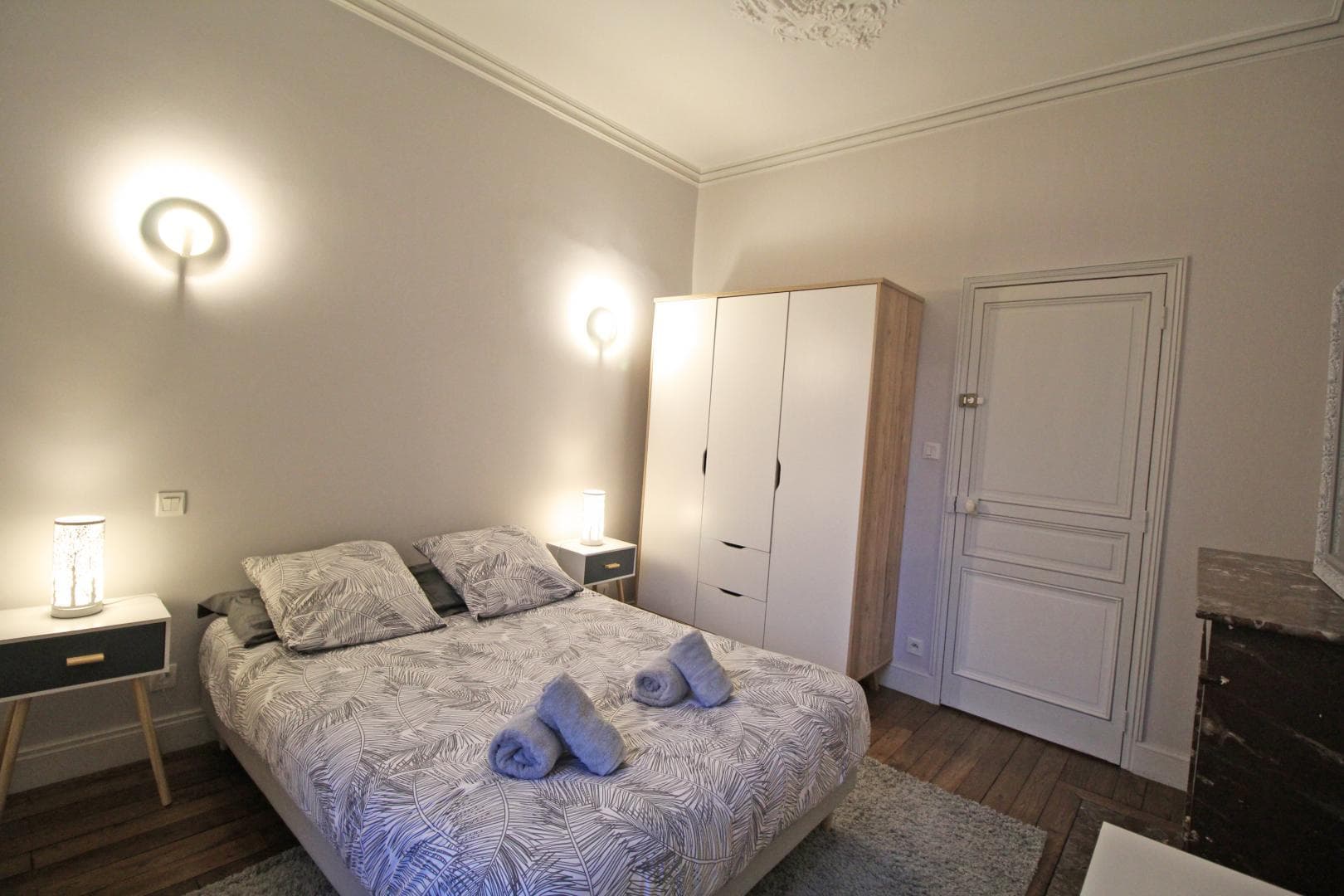 La Maison Haussmannienne à Limoges en Haute-Vienne (Nouvelle Aquitaine)- chambre 2 - 1er étage_15