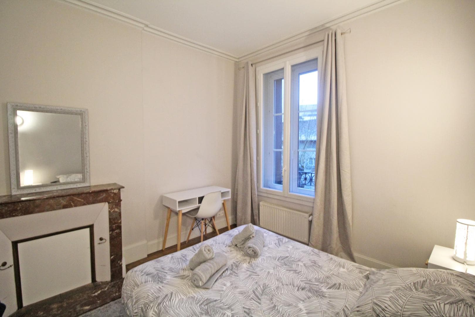 La Maison Haussmannienne à Limoges en Haute-Vienne (Nouvelle Aquitaine)- chambre 2 - 1er étage_16