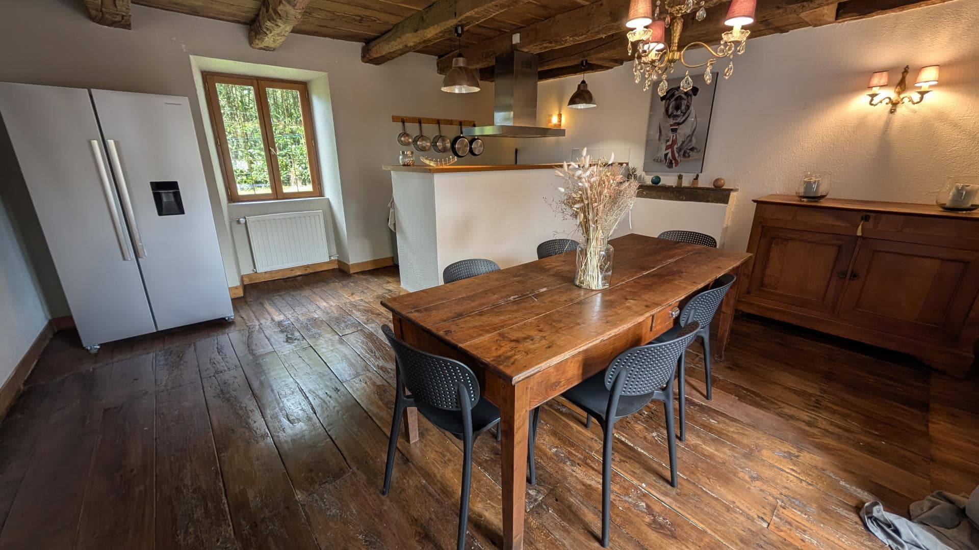 Gite La maison des Hortensias à Saint Gence en Haute-Vienne - repas et cuisine ouverte_3