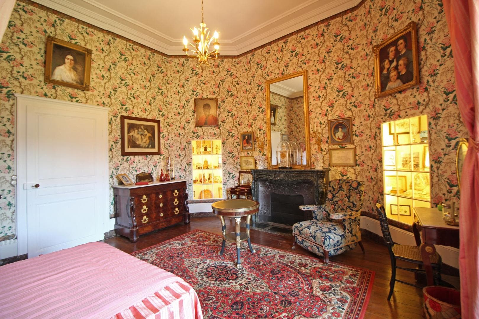 Château de Bort à Saint Priest Taurion en Haute-Vienne (Nouvelle Aquitaine)- Chambre des îles_26