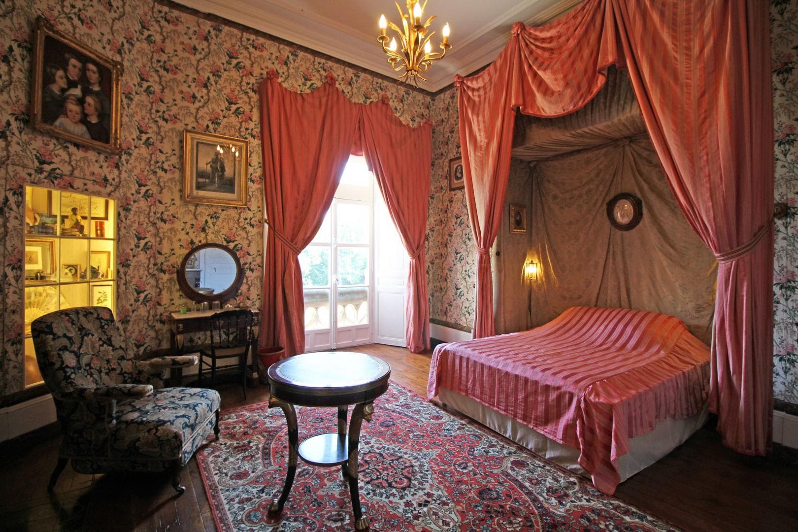Château de Bort à Saint Priest Taurion en Haute-Vienne (Nouvelle Aquitaine)- Chambre des îles_7