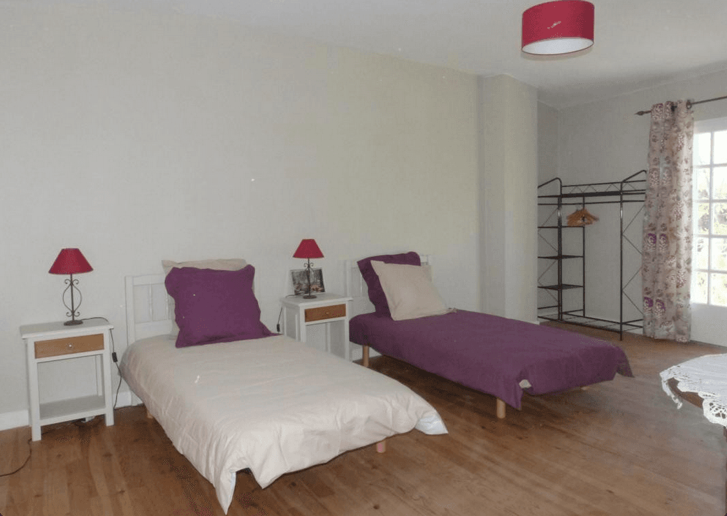 La chambre avec lits de 90cm du gîte Au bord de Sèvre (G 764) à Coulon