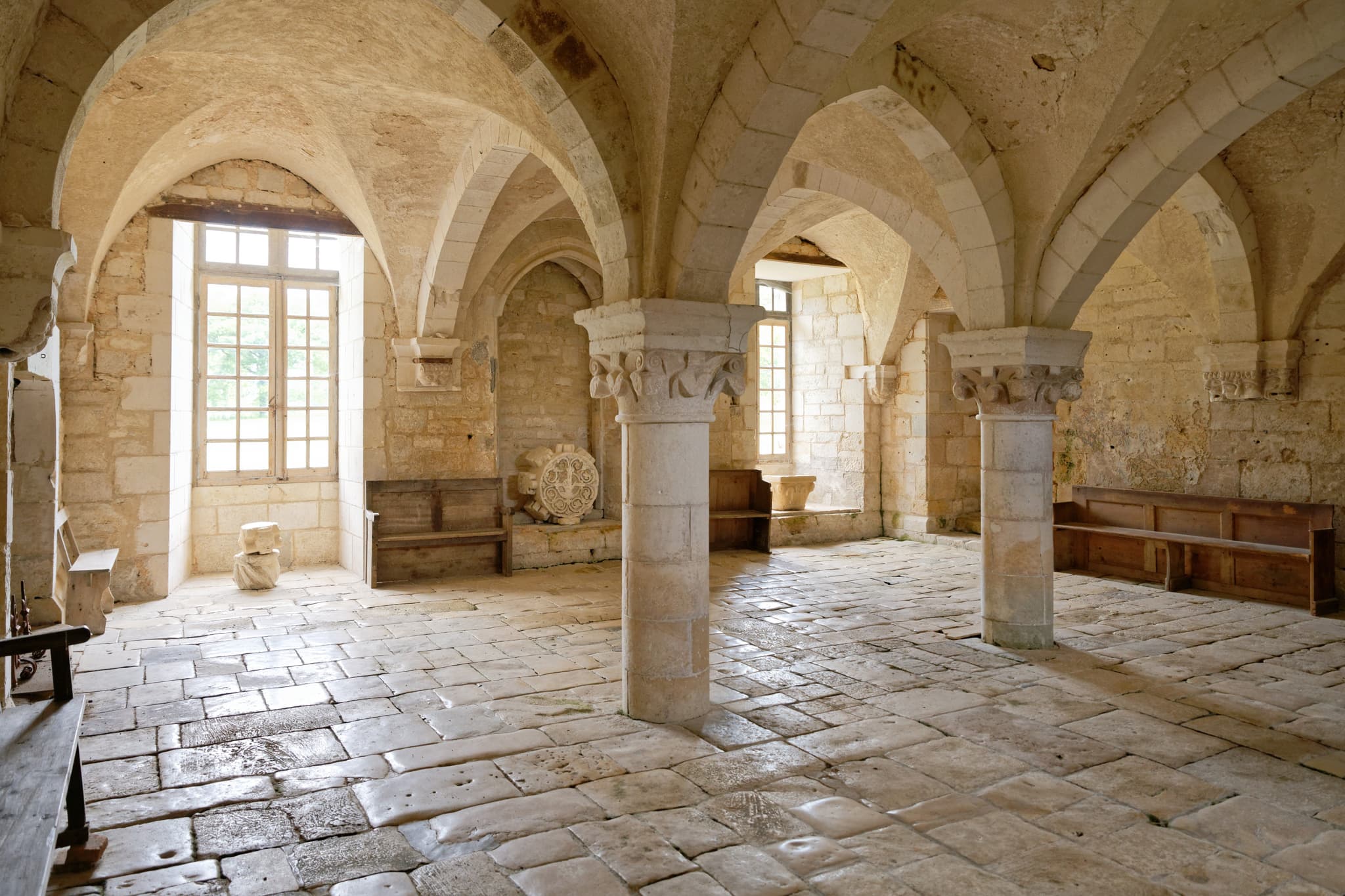 Abbaye Royale de La Réau Salle capitulaire