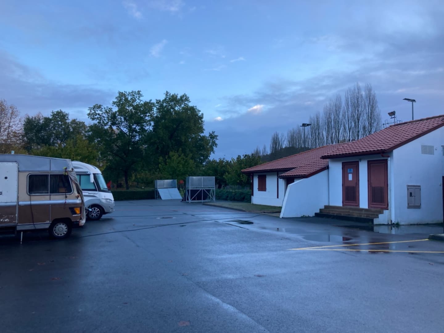 Aire de camping car 1