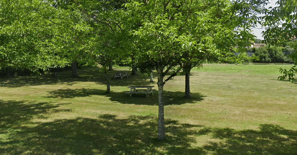 Aire de pique-nique - Pindray