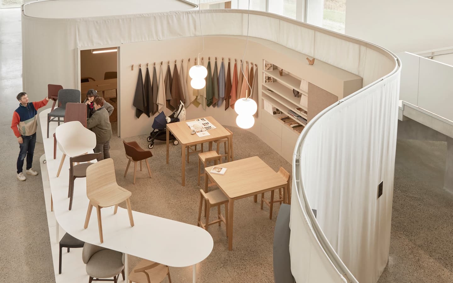 Alki_ShowRoom_19Y