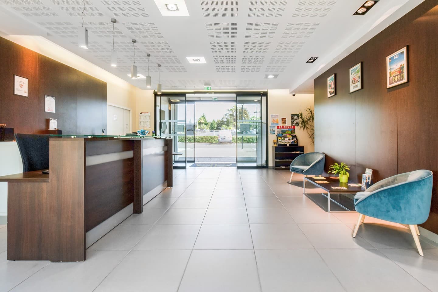 All-Suites-Hall-d-accueil