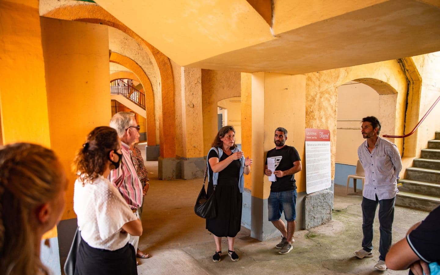 Visite guidée à deux voix arènes