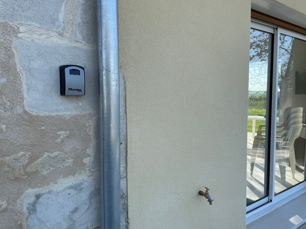 Au cep de Guy boite à clé