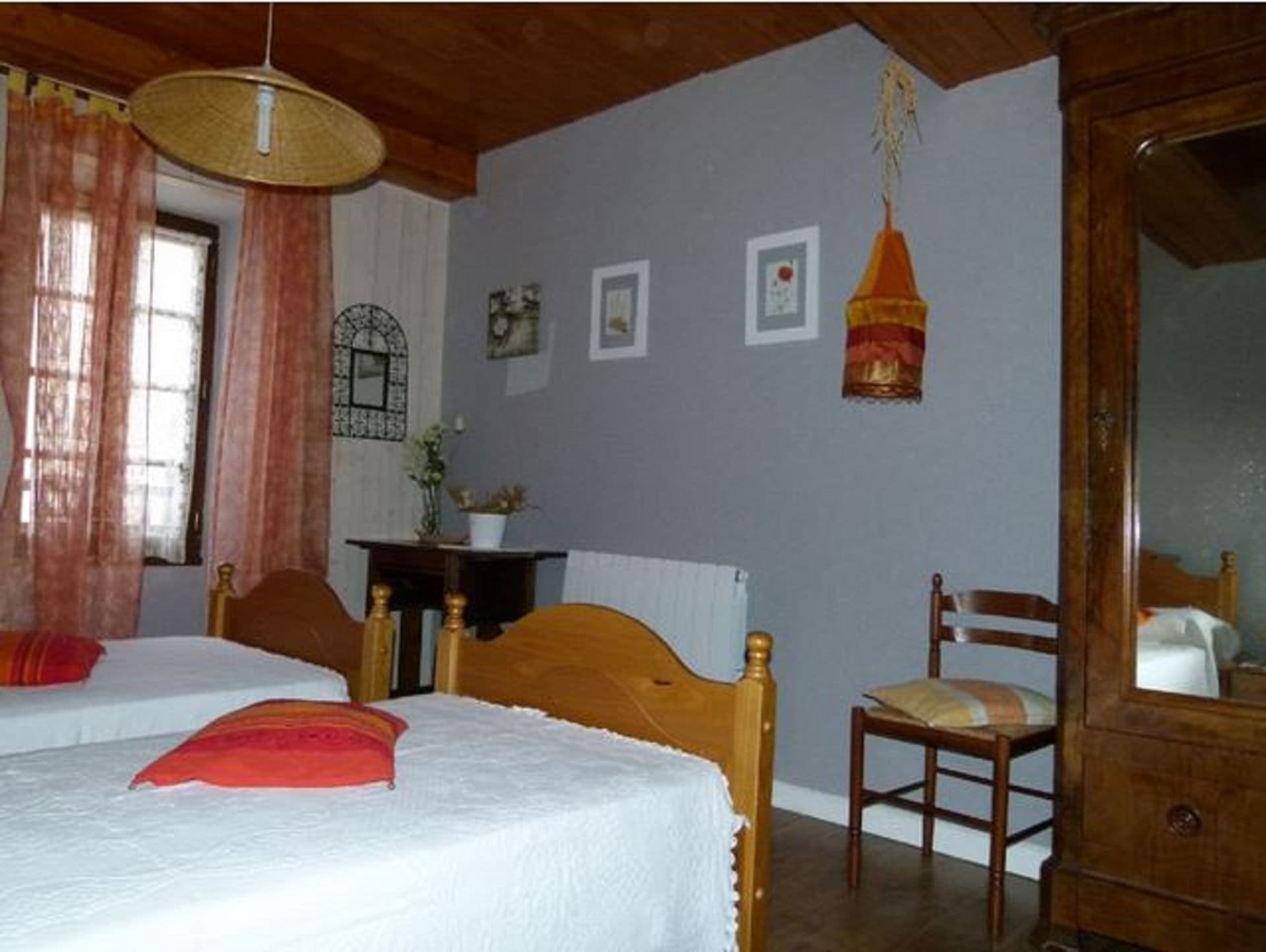 BERDOU 1440CHAMBRE1