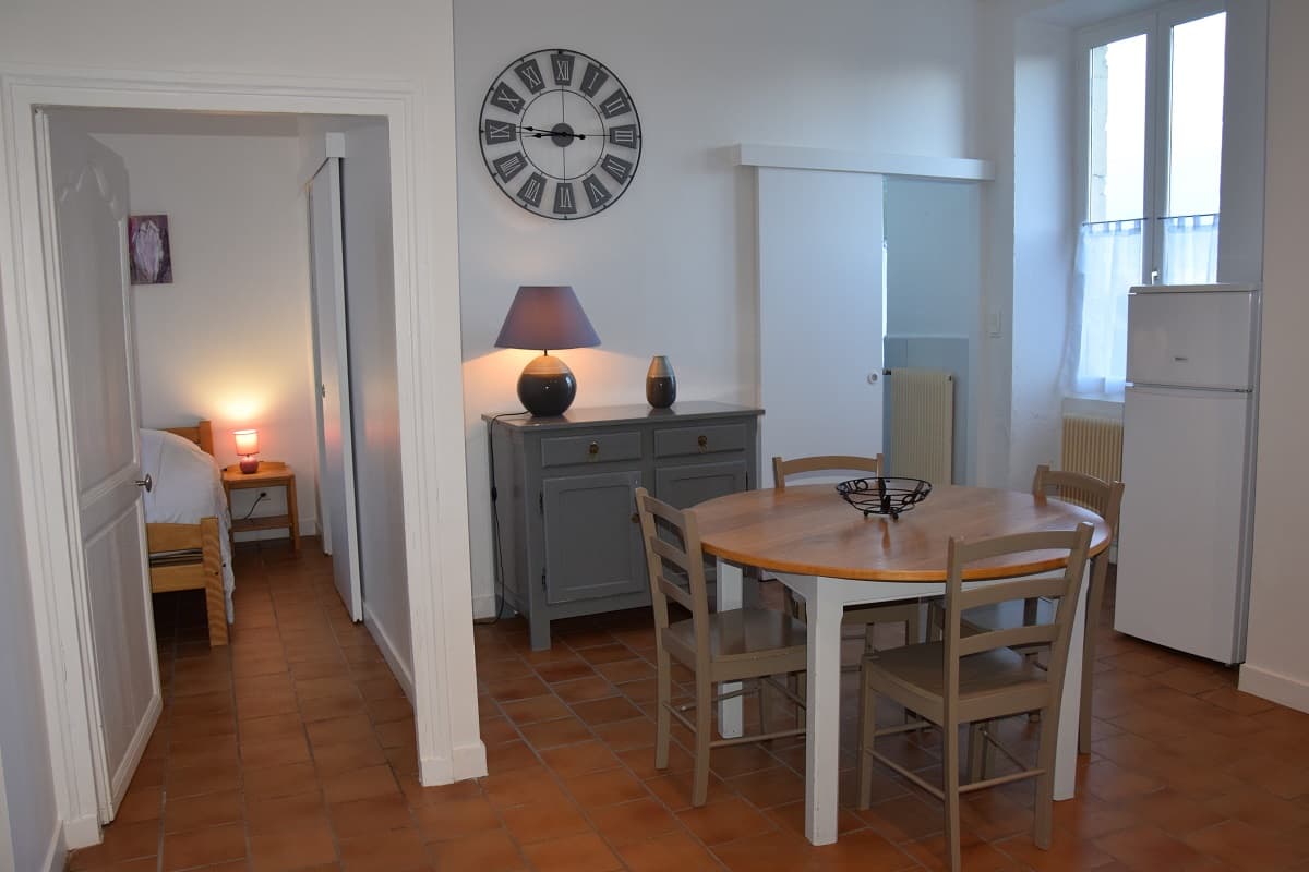 Chaulnes-Bergeronnettes-sallle-à-manger-entrée-chambre