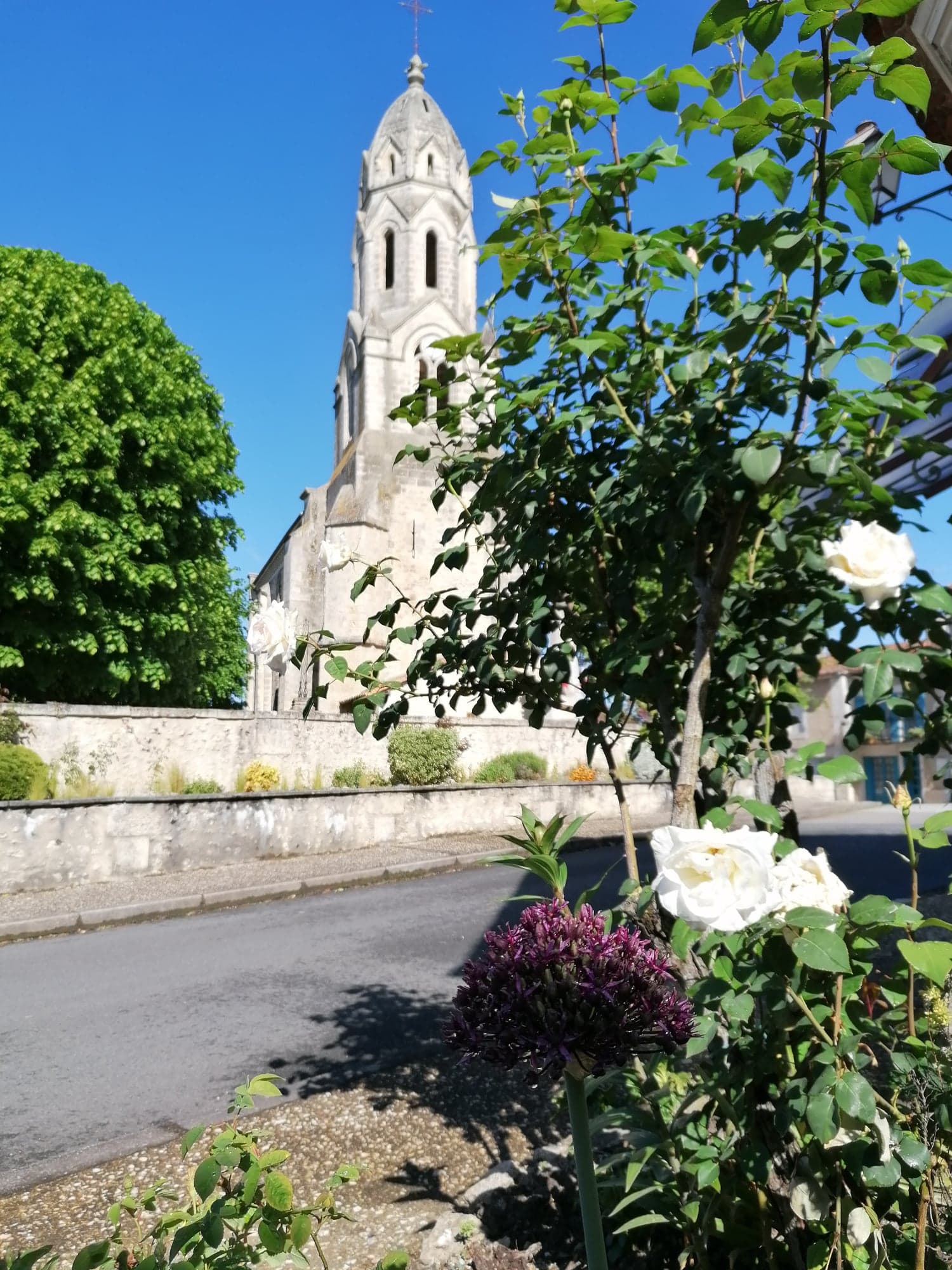 Périgord Inattendu - Village Fleuri Bertric-Burée