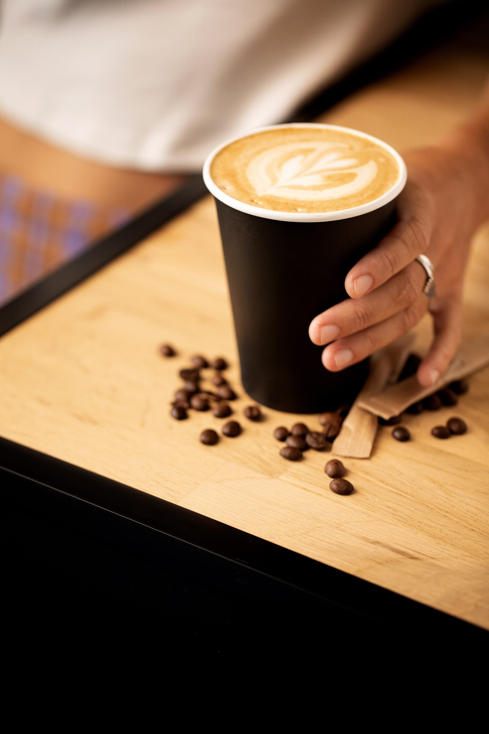 CAFE_TAKE_AWAY_3 (1)-min