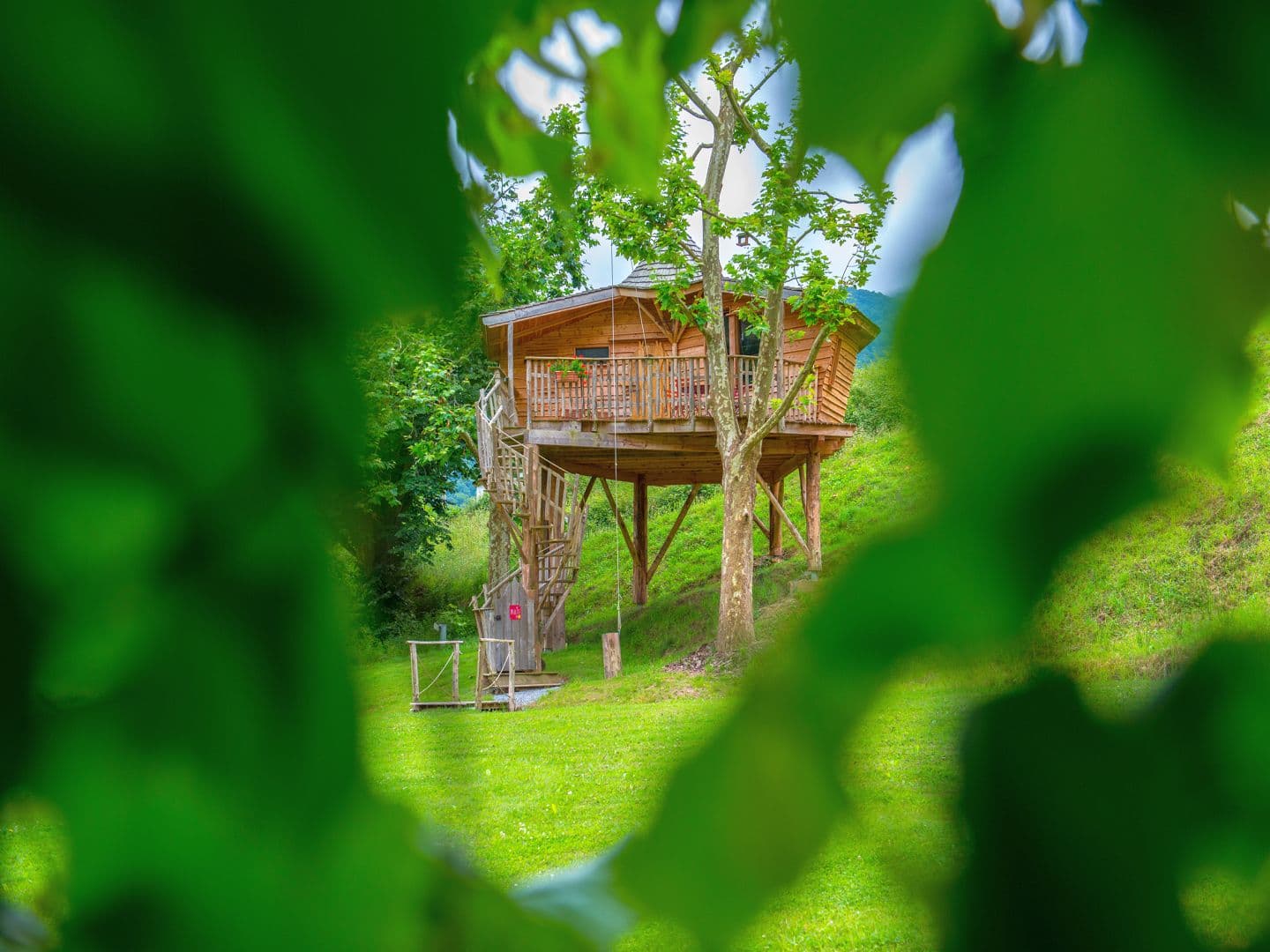 Cabane perchée- arbre-Estérençuby©Art et lumière photographe