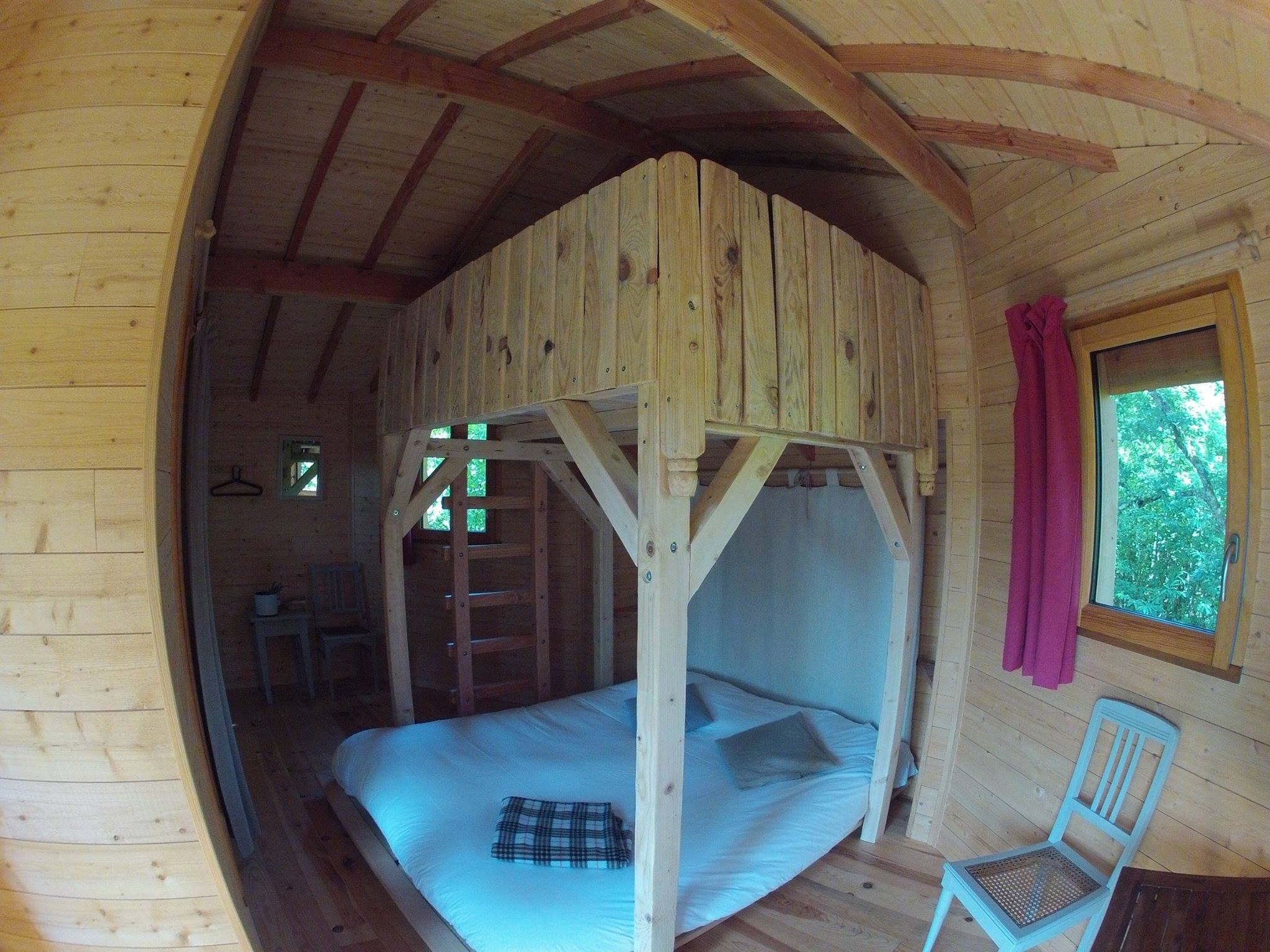 Camping O bois dormant à Lempzours
