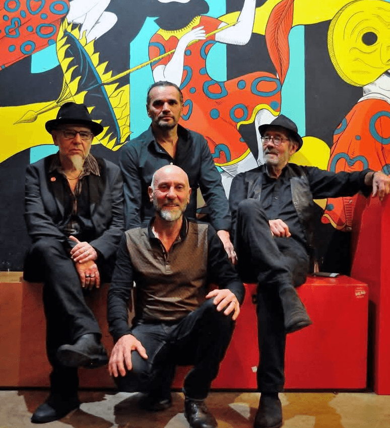 Stev Michael and the Strangers_1