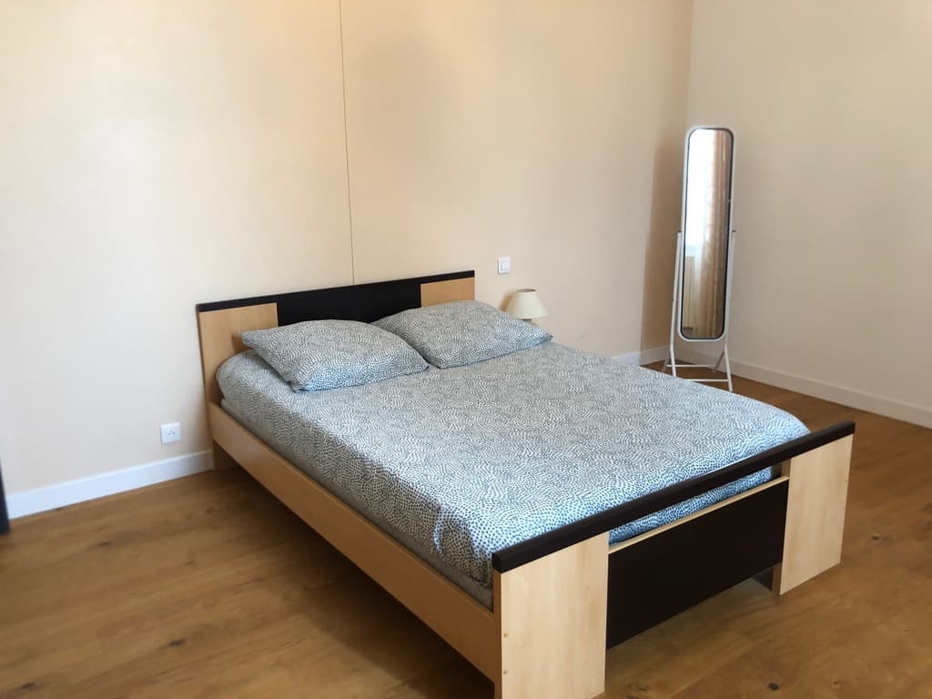Chambre rdc Maison Bordenave ©OTC