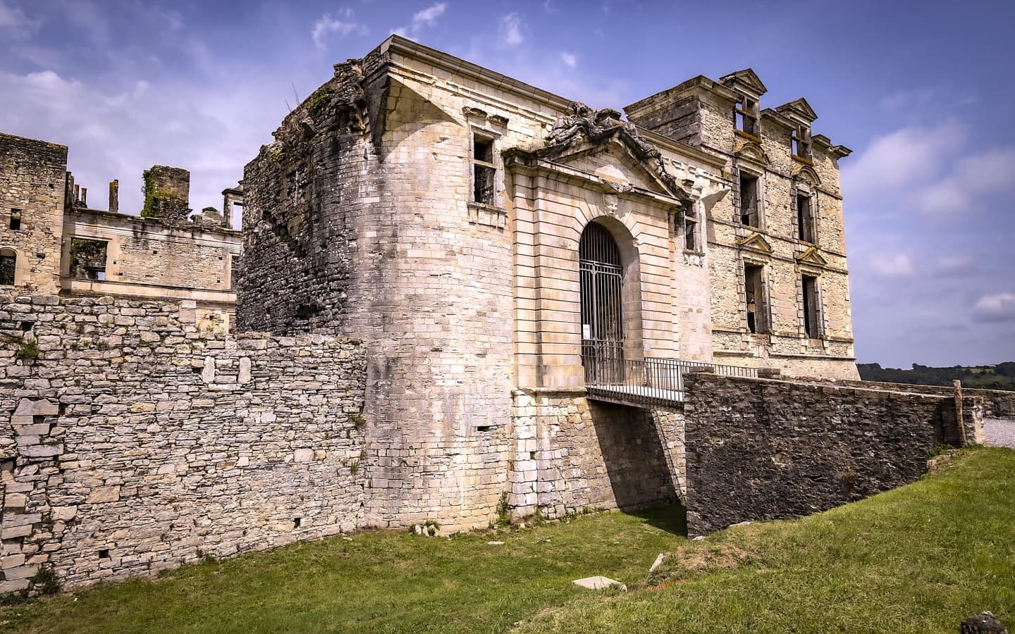 Château de Gramont a Bidache-façade