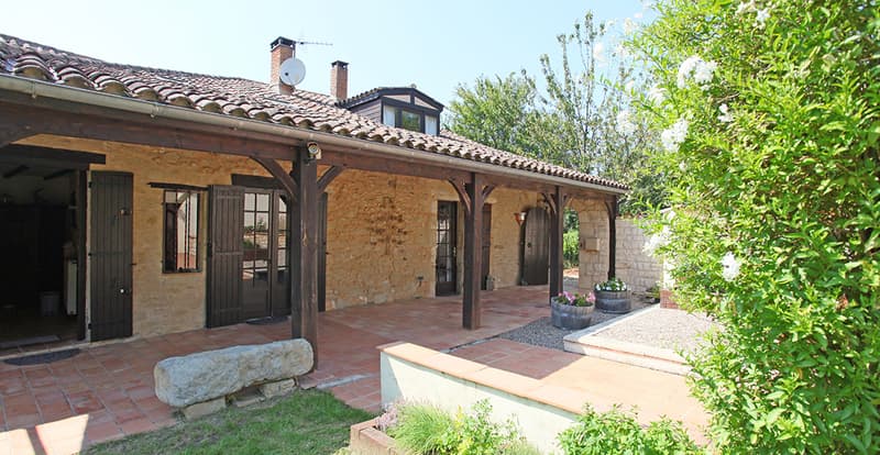 Gîte Chauprades - terrasse côté 2