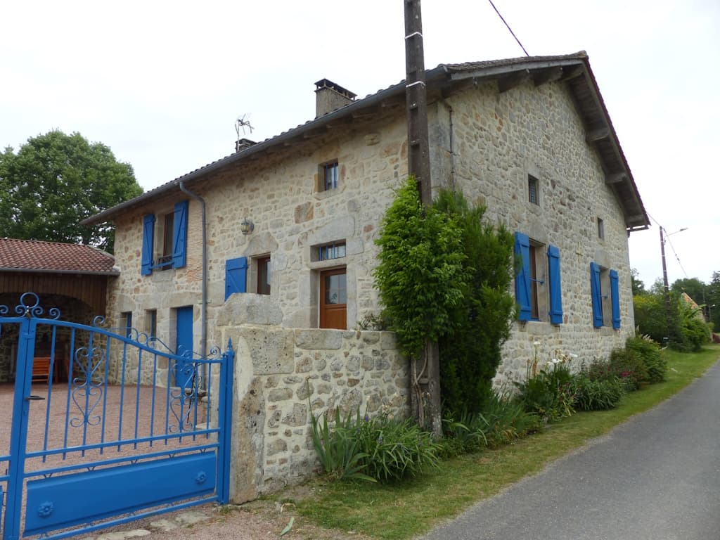 Chez mimi extérieur 3 - sirtaqui