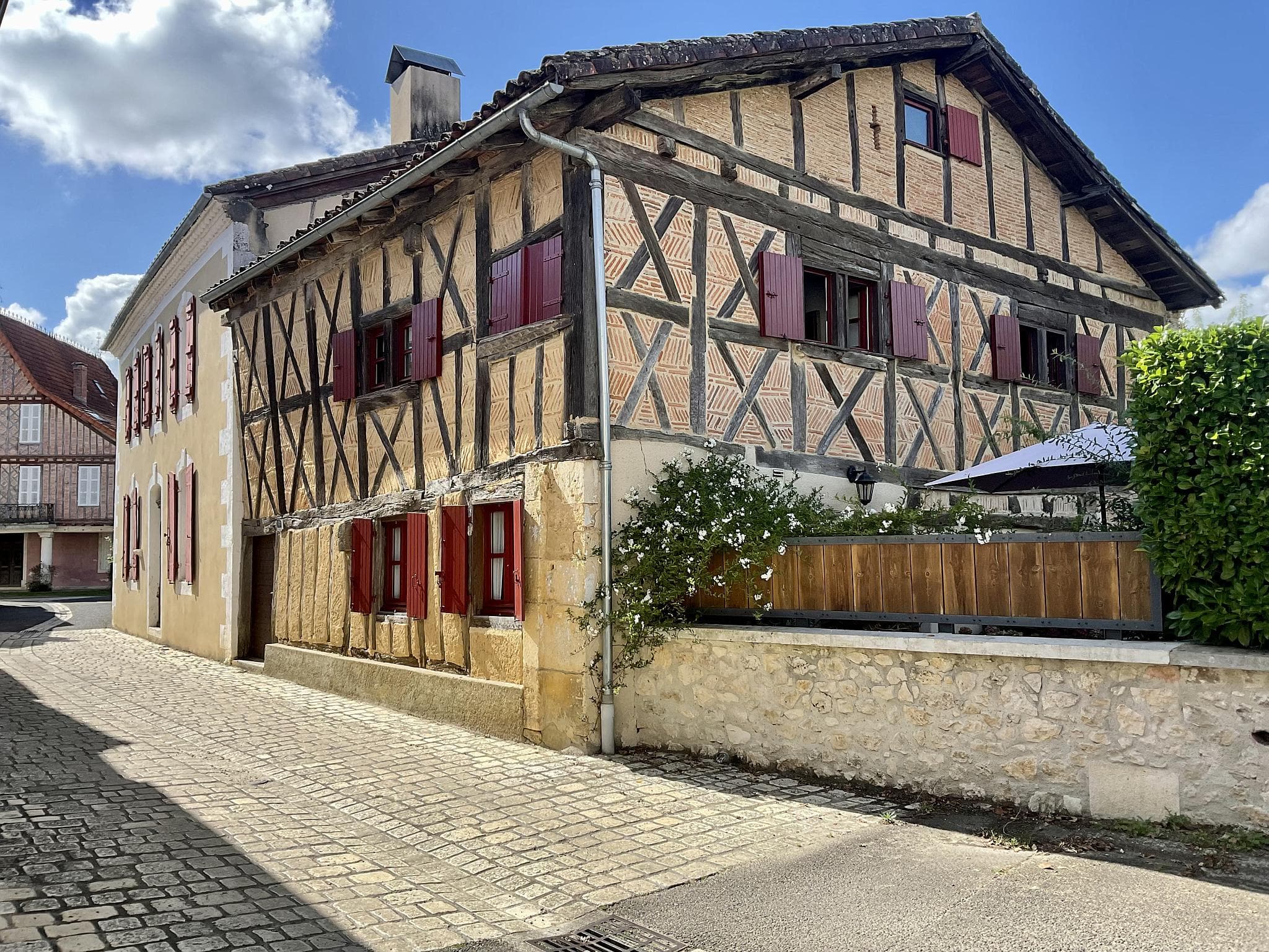 Clos du Benestar-facade
