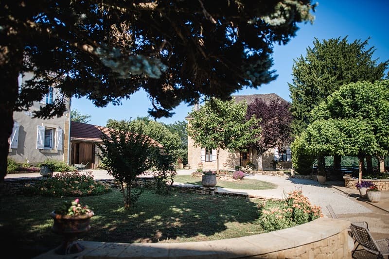 DOMAINE DE MALET Cour
