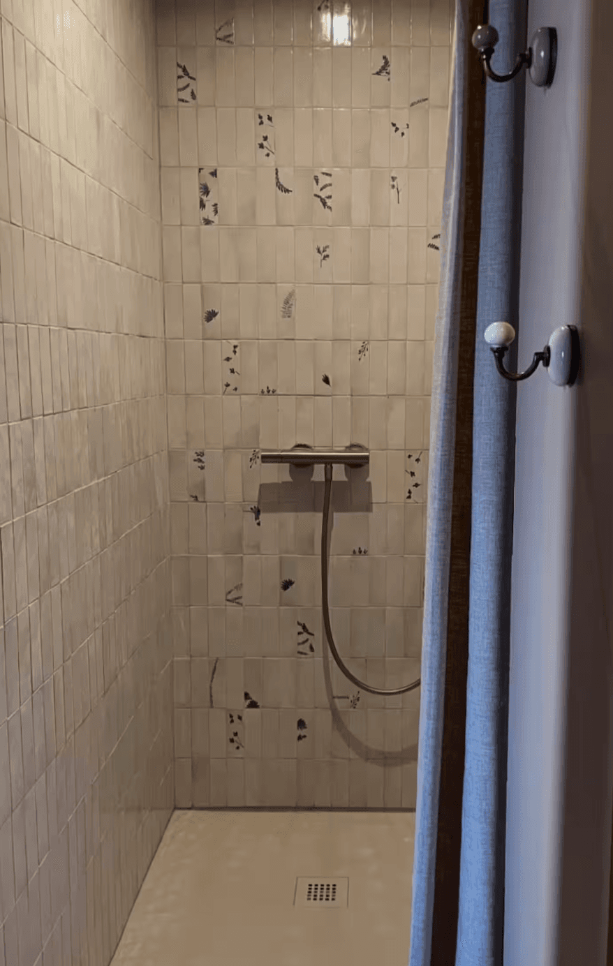 Douche Maison Mirabelle Gamarde