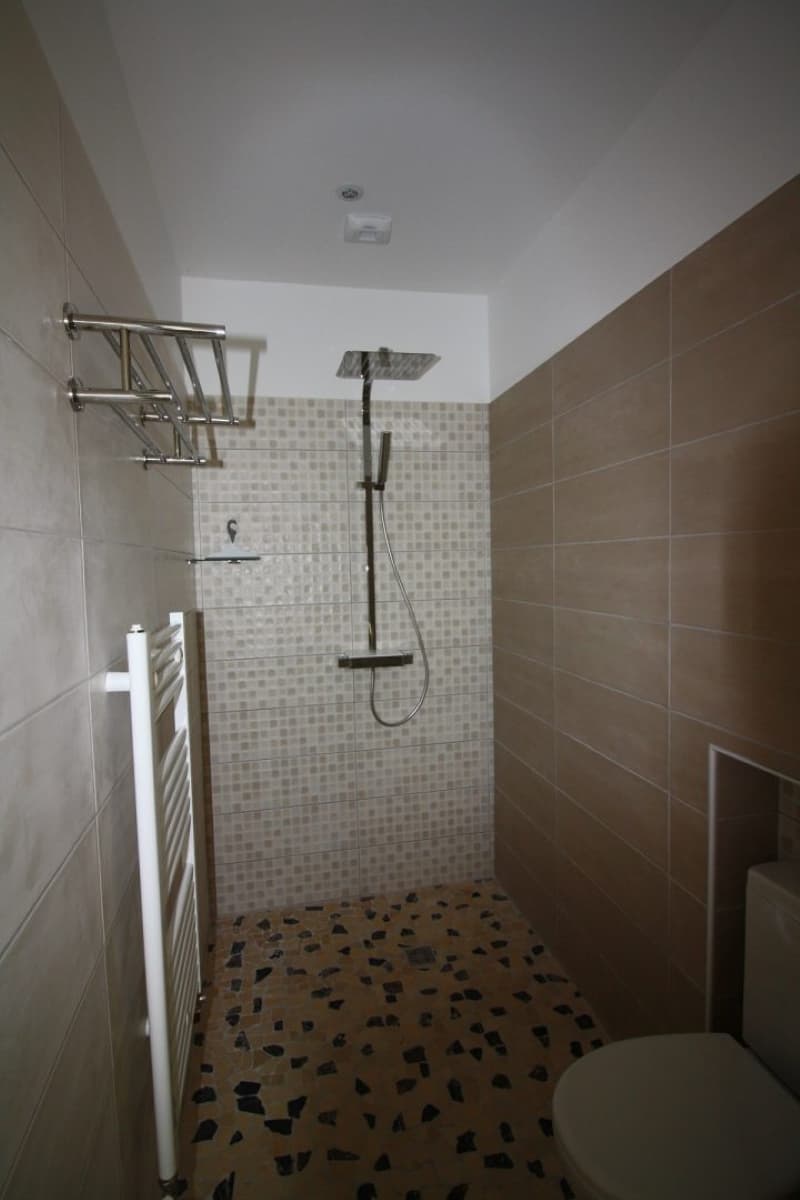 Douche à l'italienne