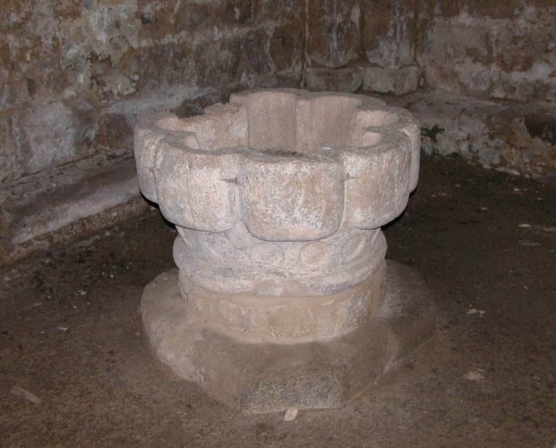 Eglise de Reilhac - Fonts baptismaux