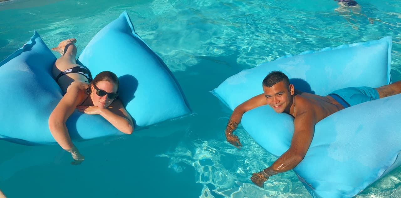 Esprit-boheme Piscine chauffée partagée