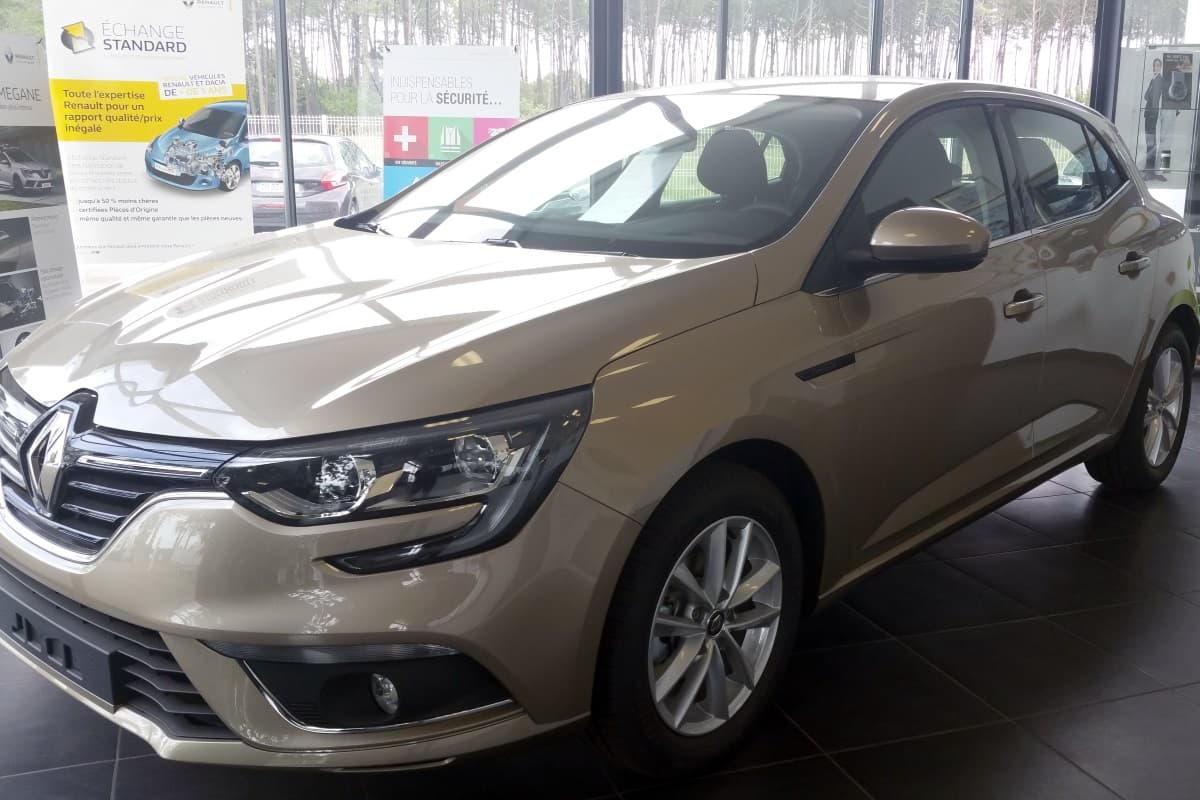Garage Renault Salles et Dutrey 2016