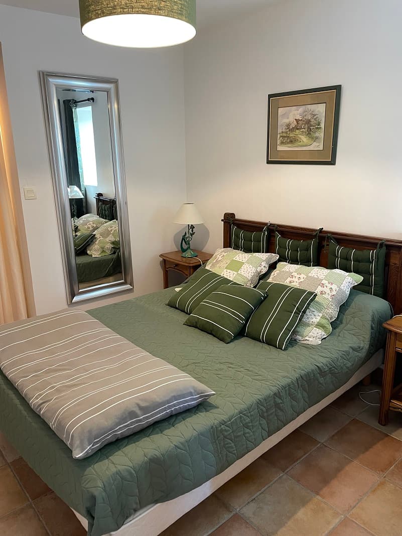 Gite-Faurie-Echourgnac-chambre1(1)
