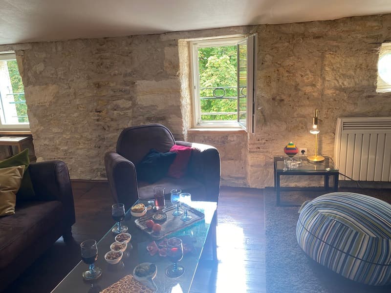 Gîte La Tropézienne Blaye salon 3 800x600 ©emmanuelle Vergnaud