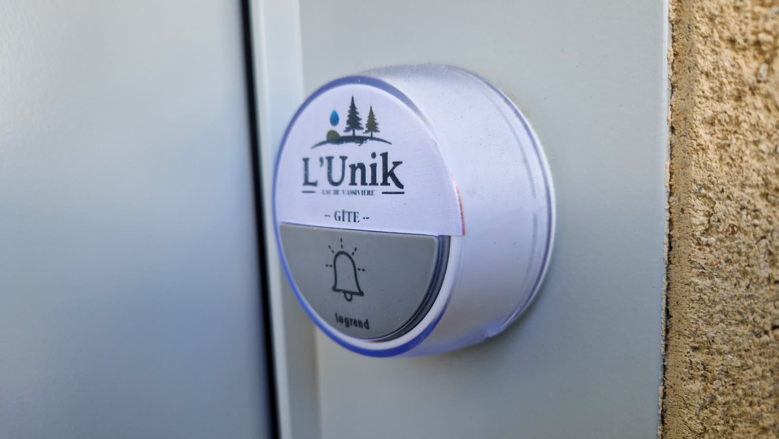 Gîte l'UNIK Chabatz d'entrar