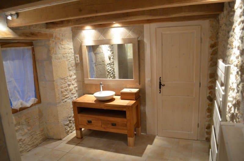 HLO_Les Eyzies_Domaine des Eymaries_gite-XVII_SDB 1_janvier 2023